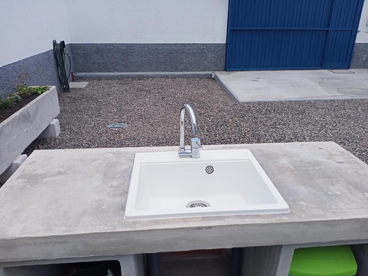 Caleta De Interian Loft Sasy Apartment Los Silos Exterior photo